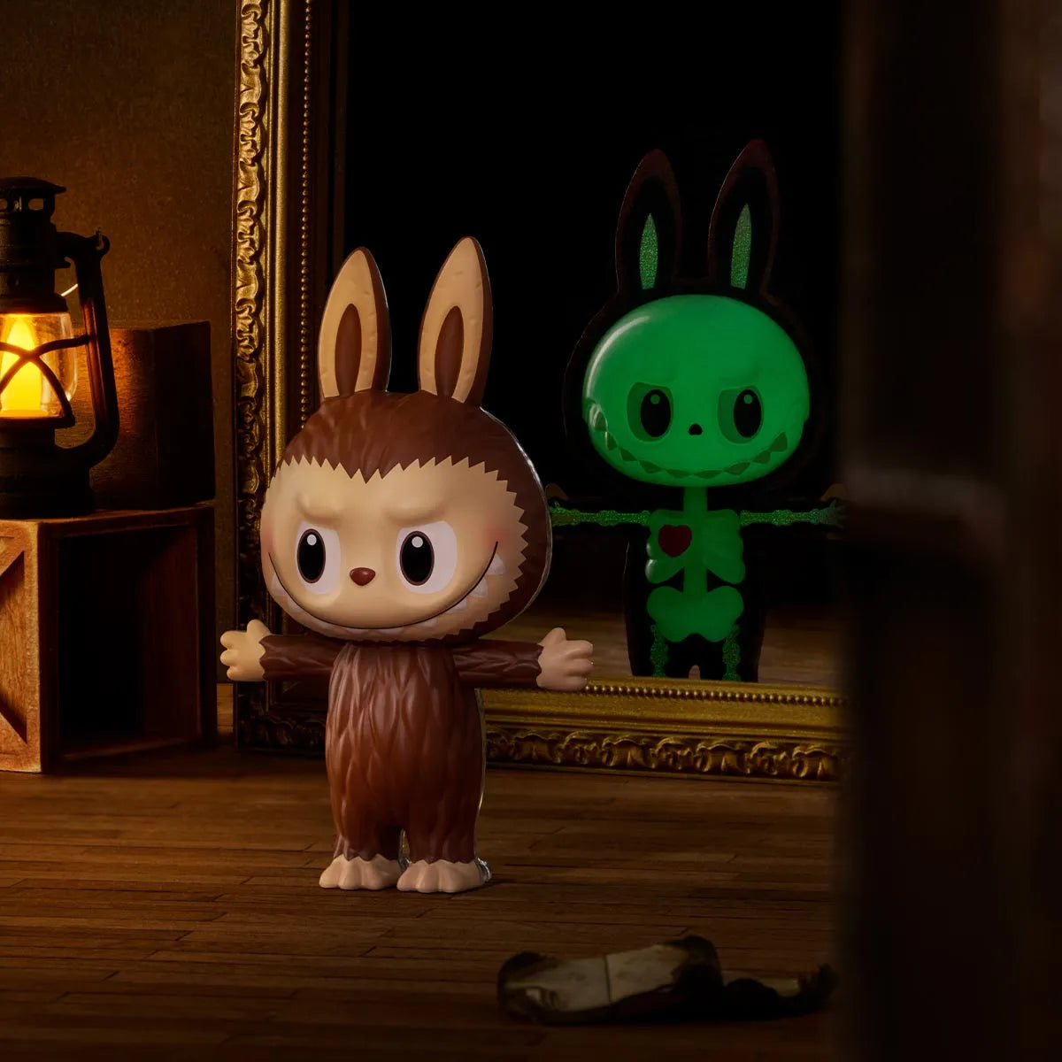 The Attic of Oddities Series Figurea
